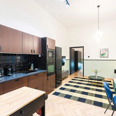 Luxury Peaceful Apartment By The St Stephen'S Basilica Budapest Kültér fotó